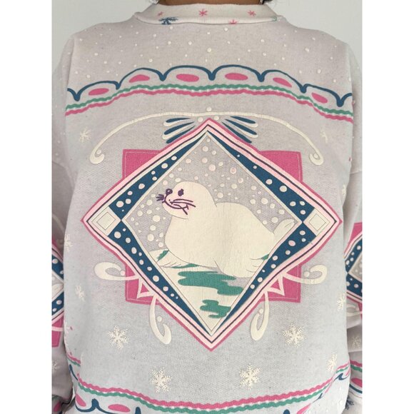 90s vintage seal animal snowy winter holiday graphic cotton pullover sweatshirt - Picture 8 of 10